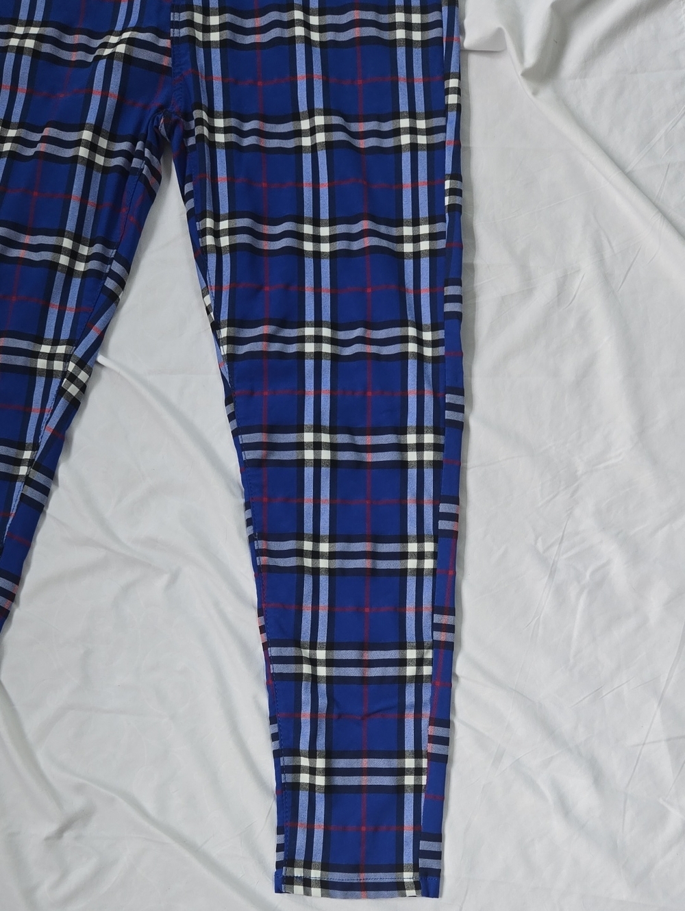 Men's Blue Checkered Pants, BURBERRY Style Pattern, Casual And Chic. - Picture 8 of 10